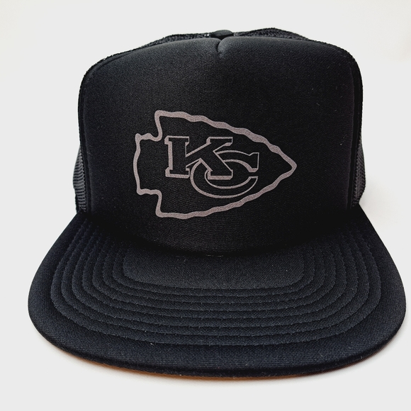 Kansas City Chiefs Foam Trucker Mesh Snapback Cap Hat Black New - Picture 1 of 6